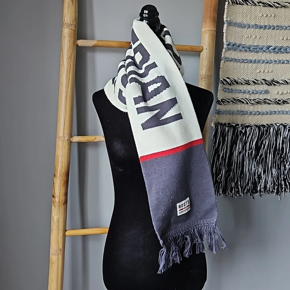 Roots EQUESTRIAN Graphic Knit Scarf - Picture 4 of 4